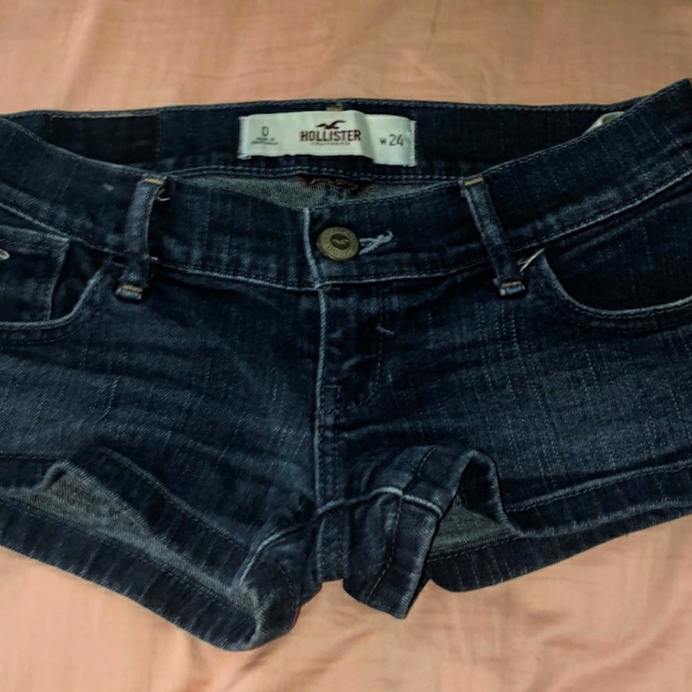 LK NEW HOLLISTER "SOCIAL STRETCH" SHORTS SZ 0/24